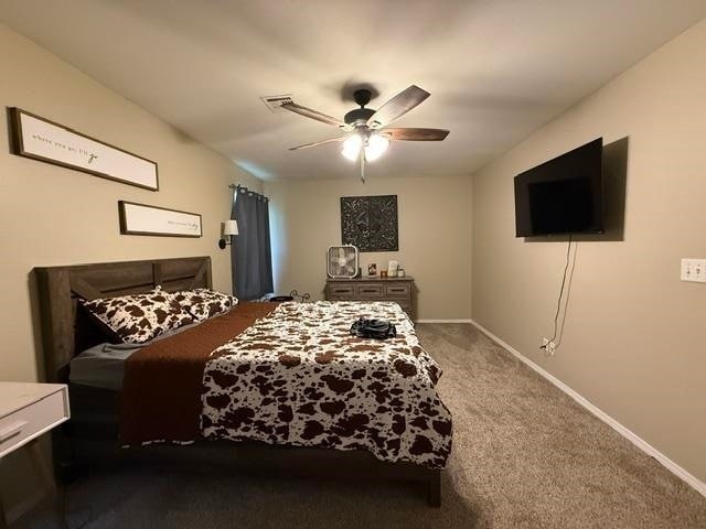 Building Photo - 3215 Highland Dr