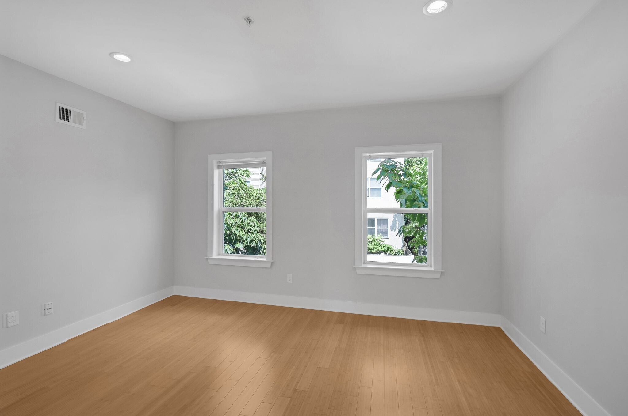 Building Photo - 513 N Budd St