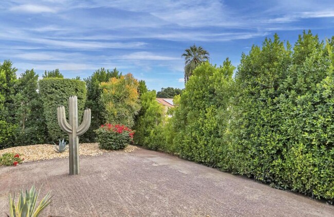 Building Photo - 31715 Avenida Alvera
