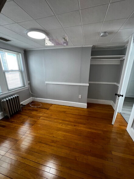 Building Photo - 20 Mohan St