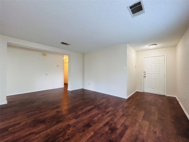 Building Photo - 3639 Bass Loop