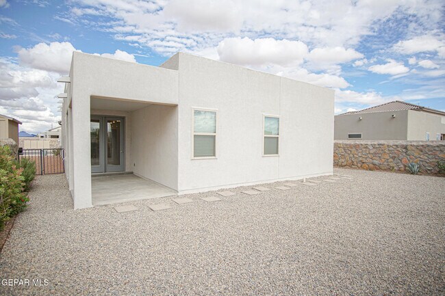 Building Photo - 13717 Eccles Rd