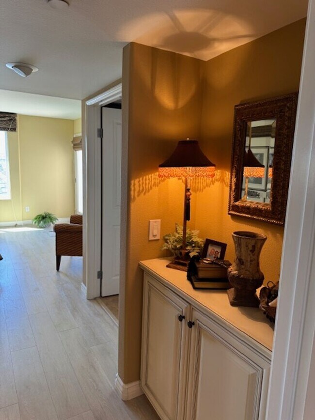 Building Photo - 4324 Tradewinds Dr