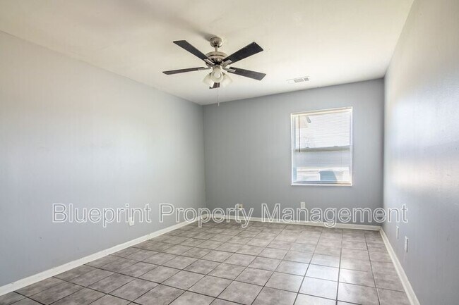 Building Photo - 1521 22nd St Ensley