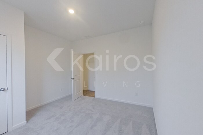 Building Photo - 210 Birch Ave