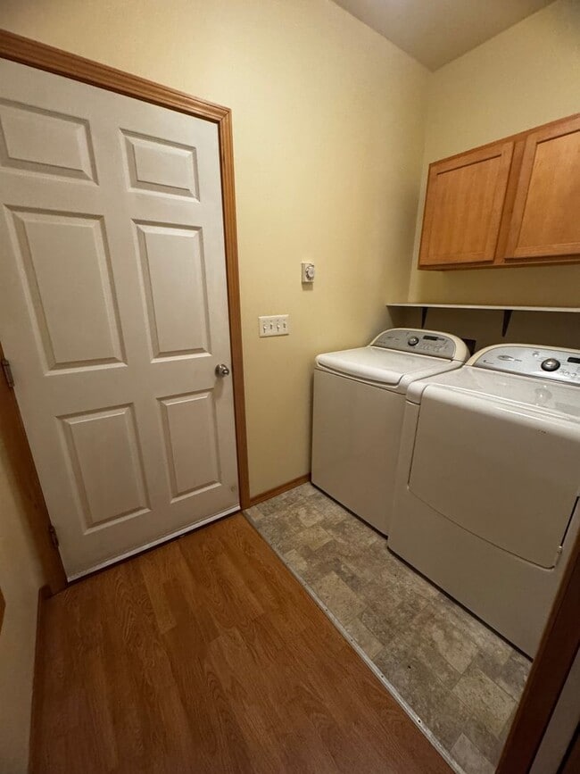 Building Photo - One story home in Suquamish.