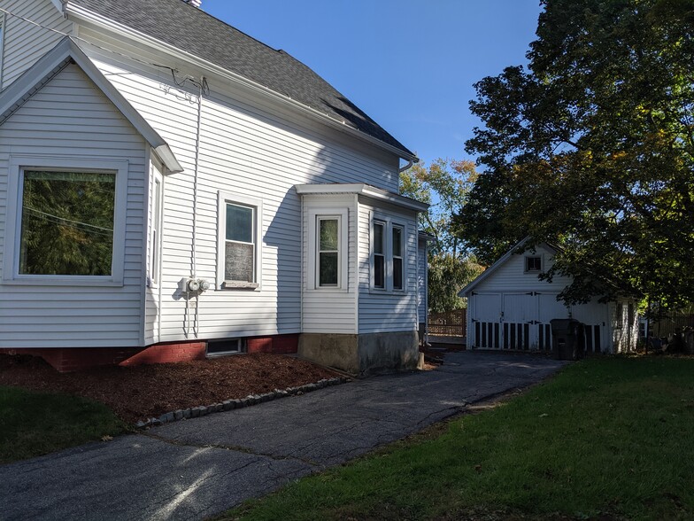 2 Unit house - 43 Greenwood St