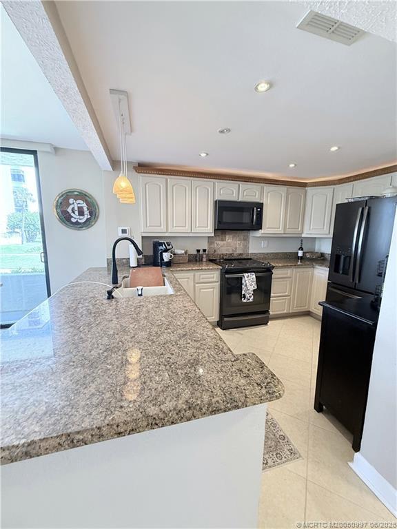 Building Photo - 10600 S Ocean Dr