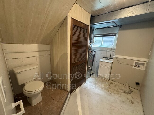 Building Photo - 5185 Nolte Dr N