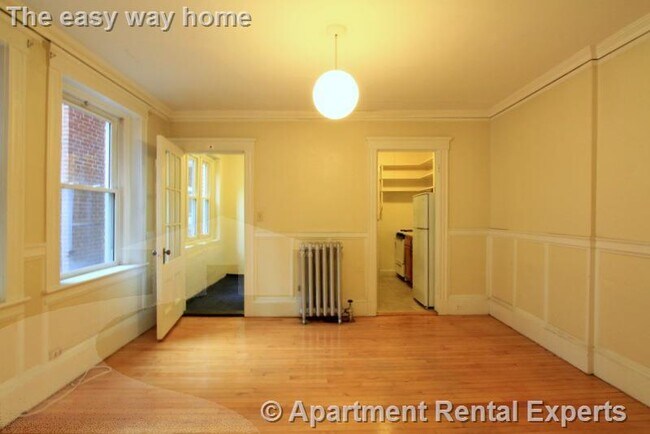 Building Photo - 8 Craigie Cir