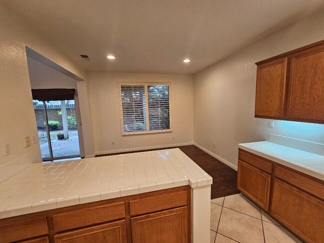 Building Photo - 8713 Springside Ct