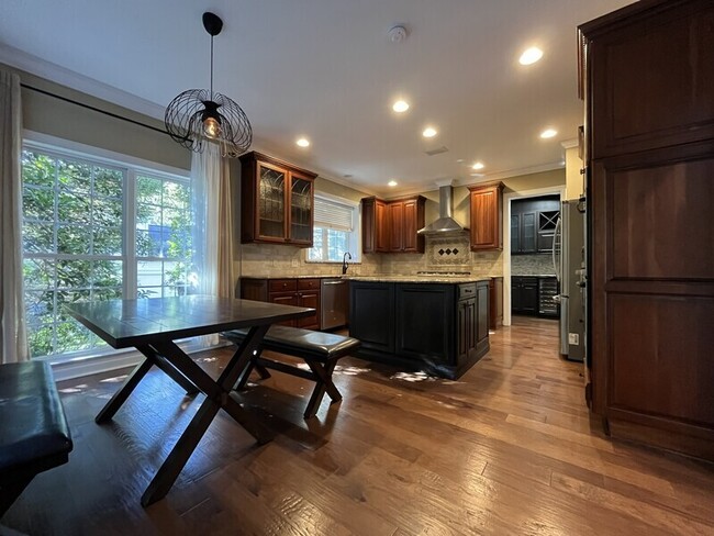 Building Photo - 10707 Pomerane Pl