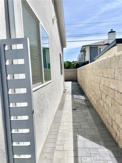 Building Photo - 1040 Ruberta Ave