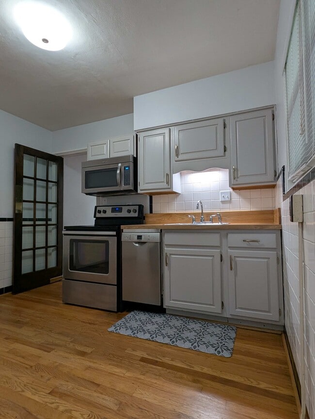 Building Photo - 8612 Neier Ln