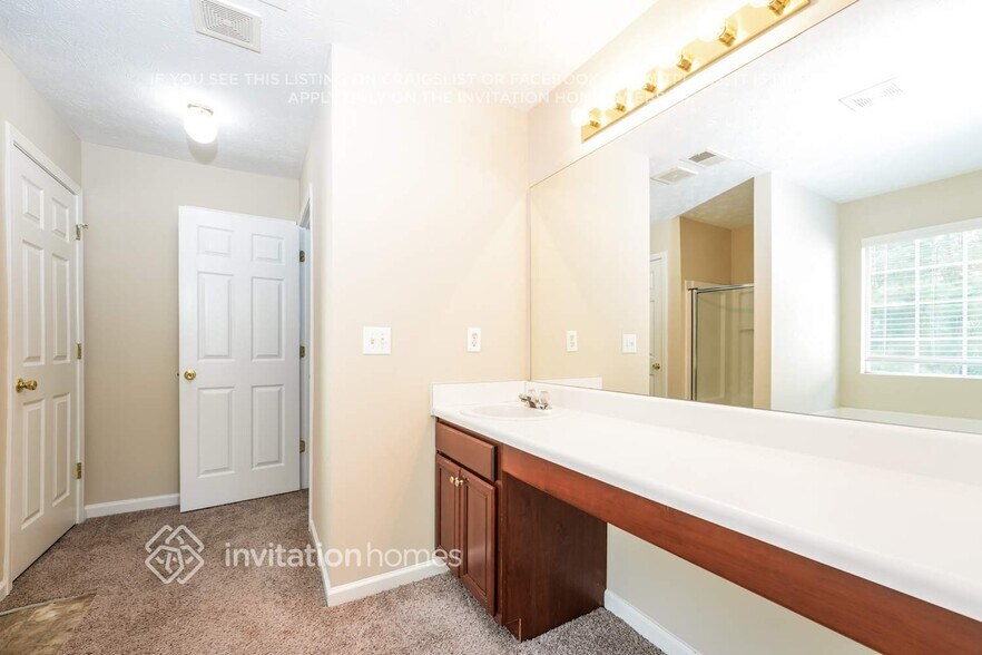 Building Photo - 6699 Princeton Park Ct