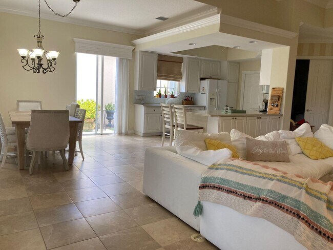 Building Photo - 8251 Tobago Ln