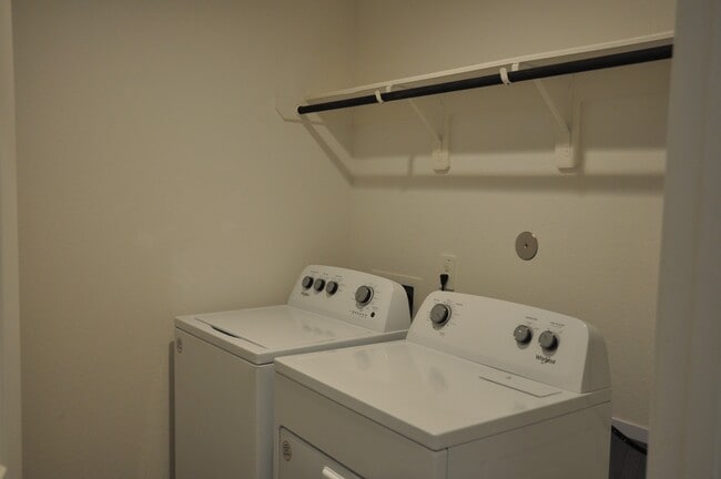 Building Photo - 31303 Yatesbury Ln