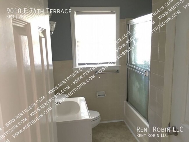 Building Photo - 9010 E 74 Terrace