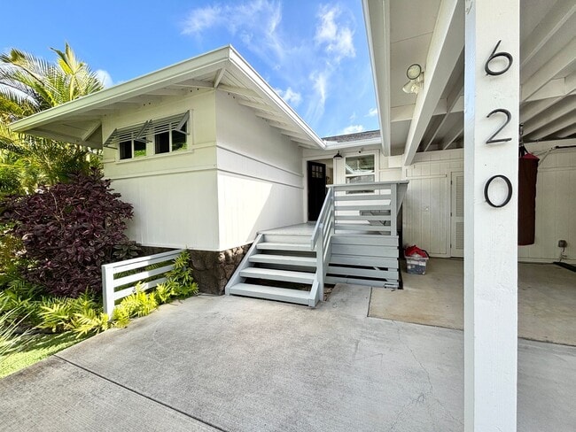 Primary Photo - Available Now! 3 BED, 2 BATH HOME w/ UTILI...