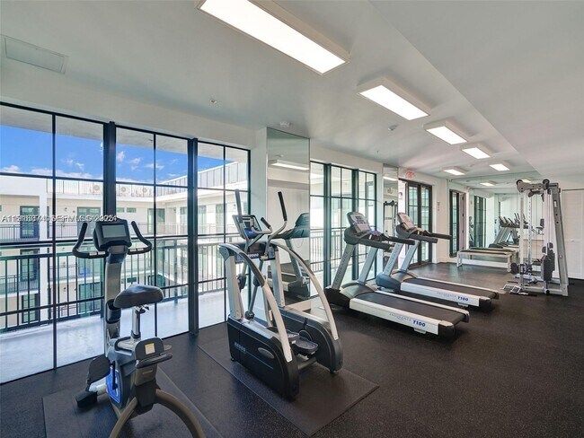 Building Photo - 4100 SW 64th Ave