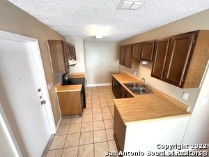 Building Photo - 5555 Kissing Oak St