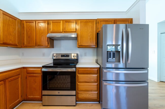 Building Photo - 304 Holly Pines Ct