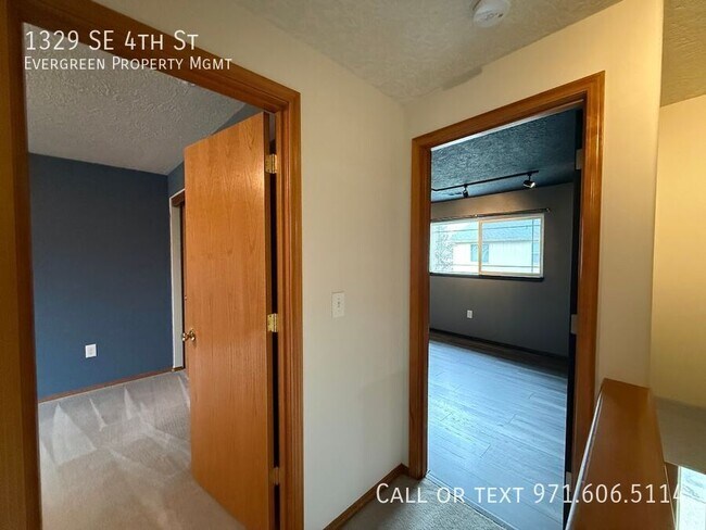 Building Photo - 1329 SE 4th St