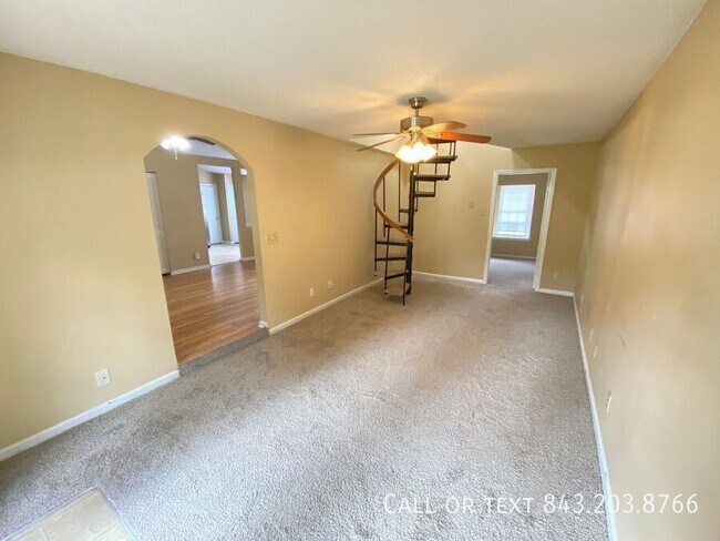 Building Photo - 106 Eaton Way