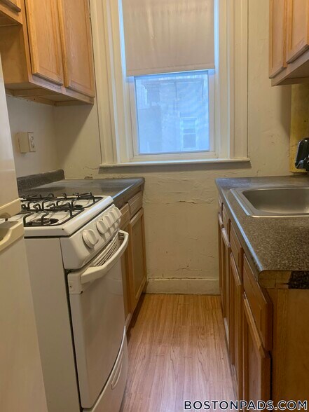 Building Photo - 1179 Boylston St