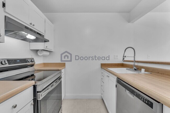 Building Photo - 5450 Concord Blvd