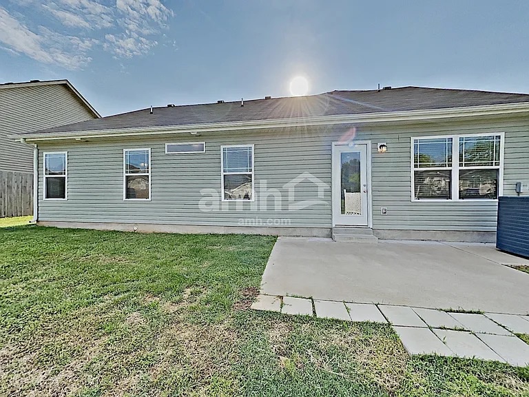 Building Photo - 1617 Ursuline Ln