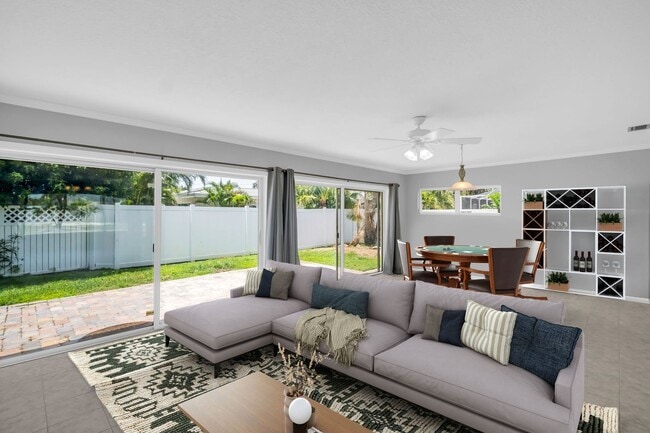 Building Photo - MAXIMO MOORINGS 3/2/2 HOME NEAR ST. PETE B...
