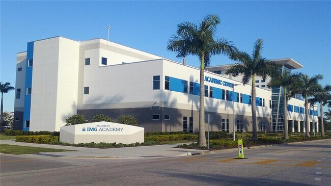 Building Photo - 3702 54th Dr W
