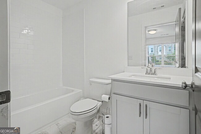 Building Photo - 847 Angora Aly