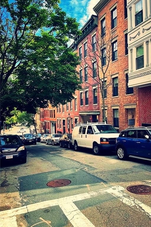 Building Photo - 18 Grove St