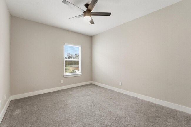 Building Photo - 3107 Grassmere St
