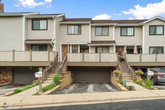 Primary Photo - 1017 Sussex Dr