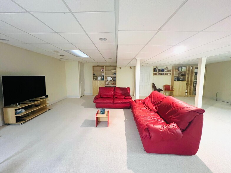 Finished Basement - 2914 Leslie Park Cir