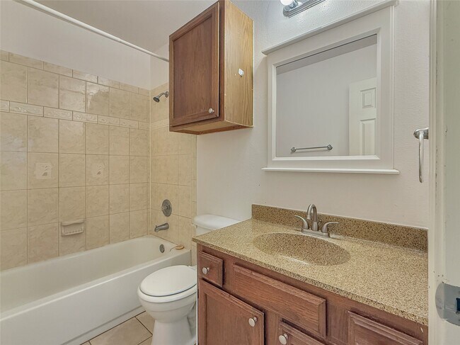 Building Photo - 25144 Budde Rd