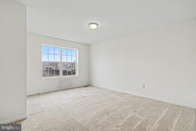 Building Photo - 27 E Imperial Dr