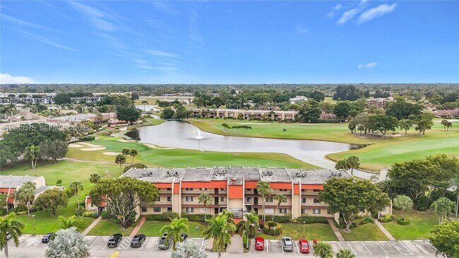 Building Photo - 4545 Luxemburg Ct