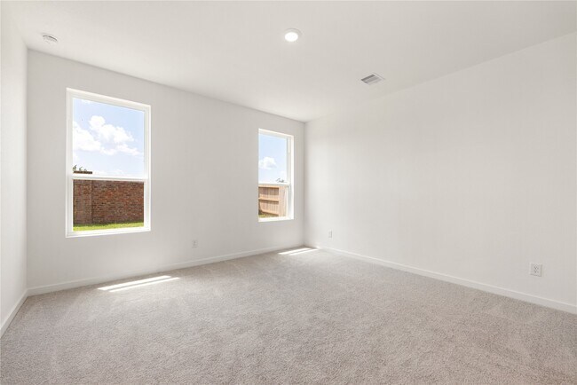Building Photo - 13505 Harbor Pt Dr