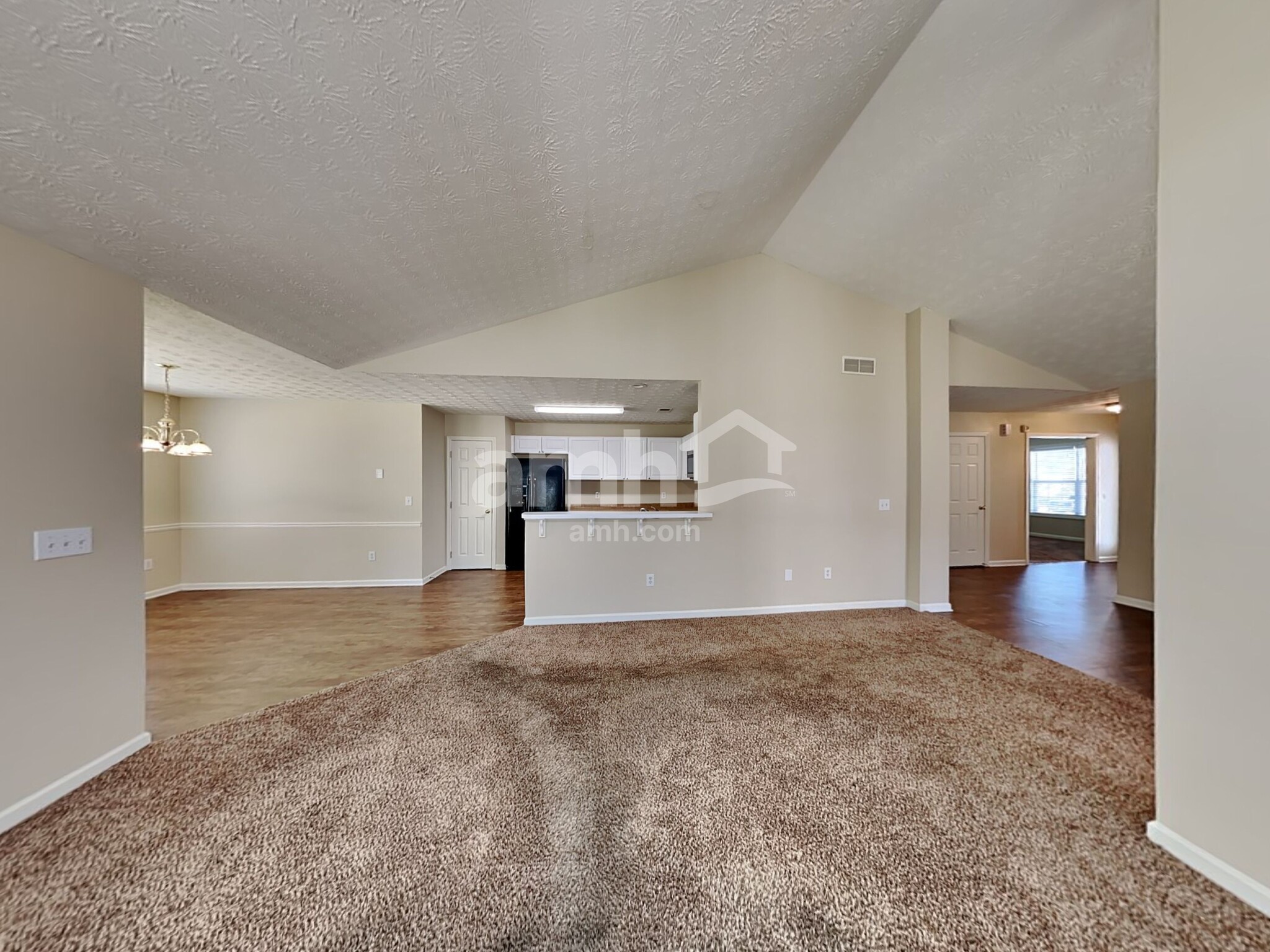 Building Photo - 661 Stonecrest Dr