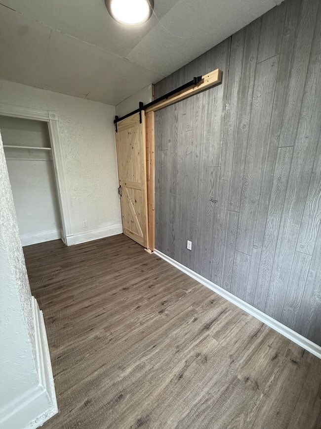 Building Photo - Brighton Heights 2-Bedroom Townhome – Quiet Living with Easy Downtown Access