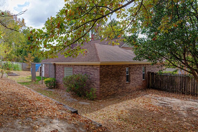 Building Photo - 5 Piedmont Cove