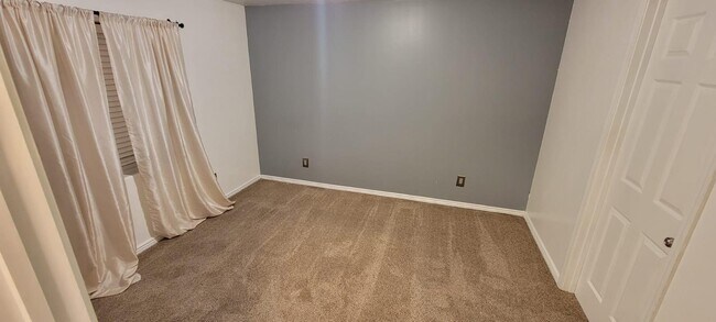 Building Photo - 7039 Claudia Hill Ln