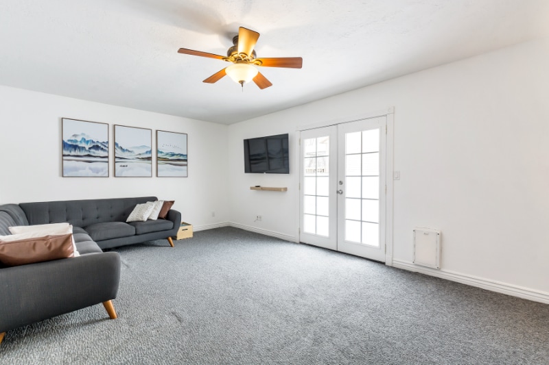 Building Photo - 6167 Eagle Nest Dr