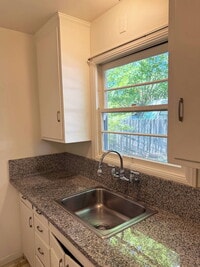 Building Photo - Charming one-bedroom, one-bath home