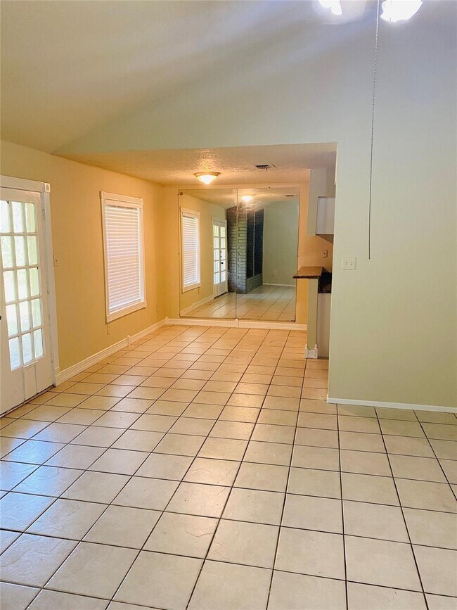 Building Photo - 410 Merrymount Ct