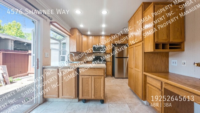 Building Photo - 4576 Shawnee Way